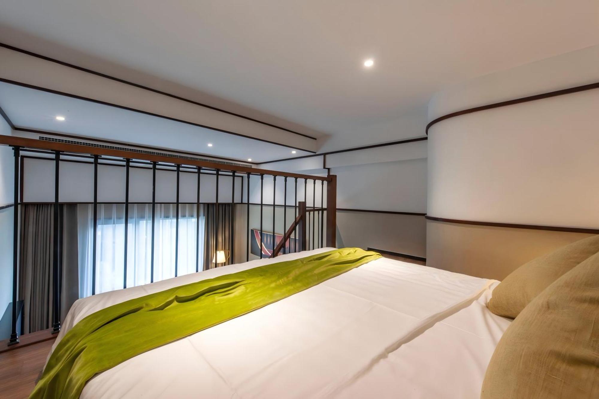 Ssaw Boutique Hotel Shanghai Huangpu River Hotel 4*